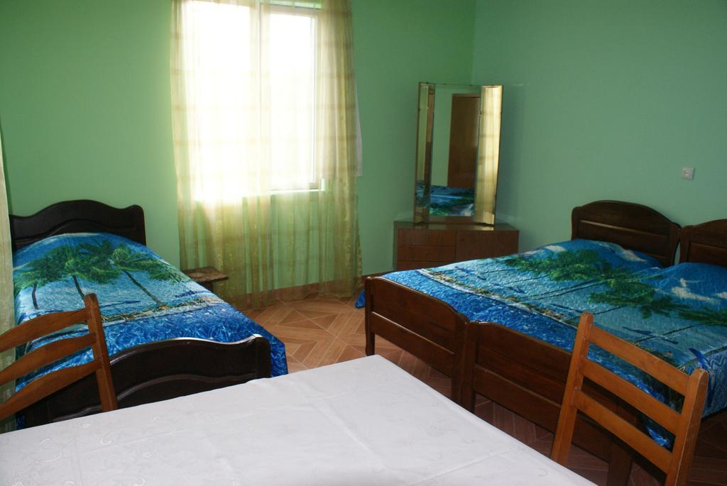 Merabi And Neli Guest House Makhinjauri Kamer foto